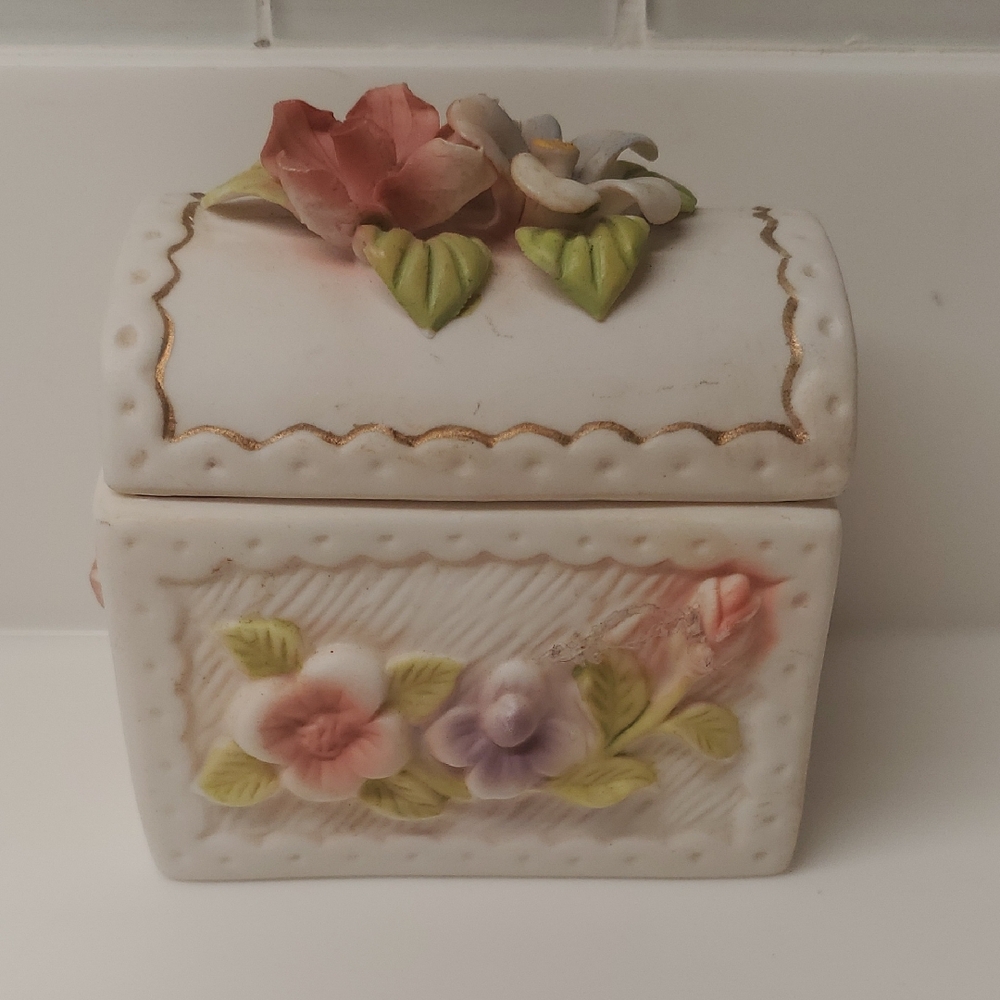 Floral Ceramic Trinket Box